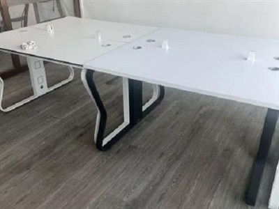 Shemzhen Xingchuangxin WiringNarnss機器会社が新しい工場に移動する